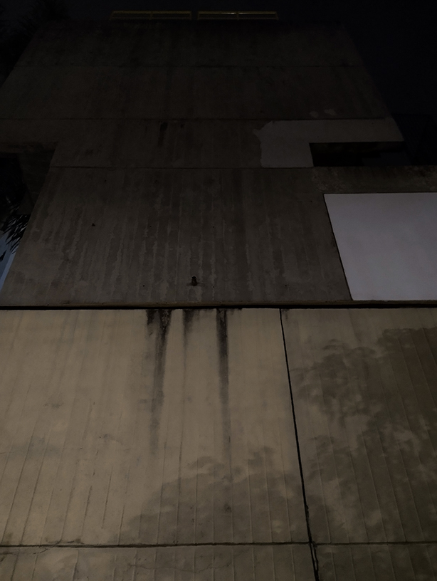 lembrete diante da porta (2025)